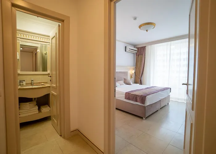 Sulina International 4*